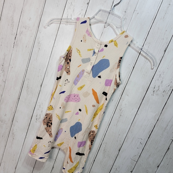 NWOT Velveteen By Bunny Knots Children's Abstract Print Romper Size 5/6 Year Old - Picture 2 of 7
